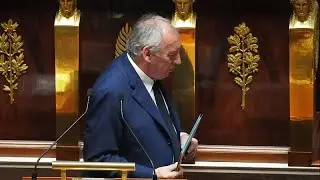 French Prime Minister Fran&ccedil;ois Bayrou loses crucial confidence vote in parliament