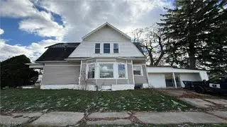 431 N METCALF STREET, LIMA, OH Presented by Leilani Bowersock.