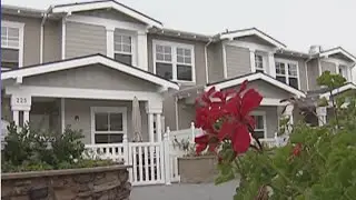 Despite economic woes, CA home prices keep going up