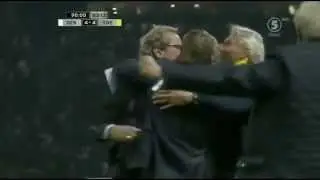 Crazy Swedish Prime Minister next to Angela Merkel after Sweden's comeback in Germany