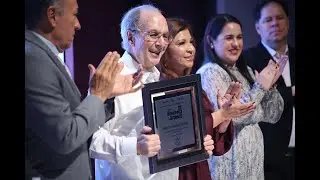 Gordon Campbell, recibe el Premio Sinaloa de las Artes 2025 el 16 de Diciembre de 2025