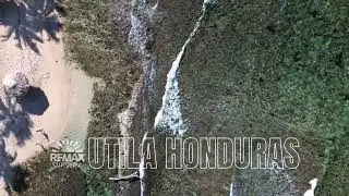 Watch how the shadows move&hellip; Pumpkin Hill Beach - Utila, Honduras