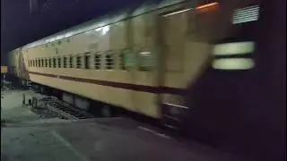 Haldibari Kolkata Tri Weekly Intercity Express hauled by Wap4 locomotive. Happy new year 🎉 ✨️