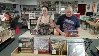Atmosphere Collectibles 8/2 Used Priced & Graded Vinyl Video!