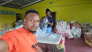 Hard work over noise || packing hurricane relief supplies with the help of the community
