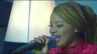 ⛔️⛔️⛔️session live YADAH ⛔️⛔️⛔️avec la soeur grâce muadi kabeya moment d’adoration