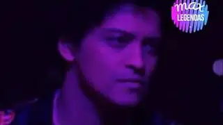 Bruno Mars - Versace on the Floor (Legendado) (Tradu&ccedil;&atilde;o) (CLIPE OFICIAL)