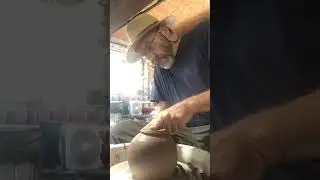 How to trim a foot on a bowl with Simon Leach
