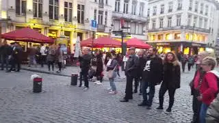 Brussels street singer 2018