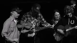 The Foghorn Stringband. Freight Train Moan.   Down The River I Go Joe.    The Cluny 2. 30/01/2026.