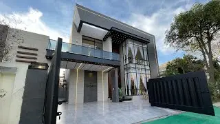 10.88 Marla Ultra Modren Top Of The line Designer House For sale in Bahria Town Lahore