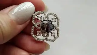 Серебряный кулон с африканским флюоритом 5.47ct в огранке цветок (11.2 мм) и белыми топазами, день