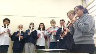 A CHUVINHA CAI (GRUPO DE FLAUTA DO ENSINO FUNDAMENTAL 2)