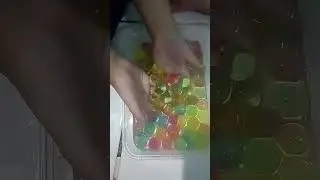 Main bola air (Orbeez) #short #satisfyingvideo #waterbeads