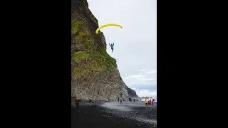 Speedflying Iceland // Pilot: Rolf 