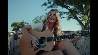 Chule - 3 Chiquitos y 1 Perrito Adoptado (Official Video)
