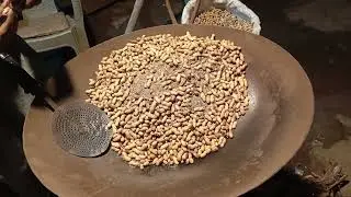 Mong phali nuts 🥜 Garm Garm testy kesy banti ha🤤👌