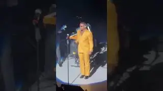 Lloyd falls on stage in Birmingham Al 🤯