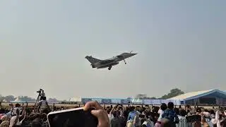 PM Modi lands at the Emergency Landing Facility (ELF) on Moran Bypass. Air Show. Assam.    🇮🇳 