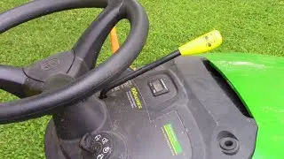 John Deere серии 100 натяжение ремня деки, регулировка натяжения