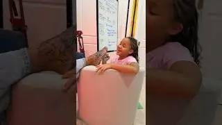 Kirah tattoos Cali&rsquo;s feet 🦶😂