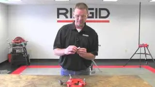 Как использовать резьбонарезную головку RIDGID&reg; 811