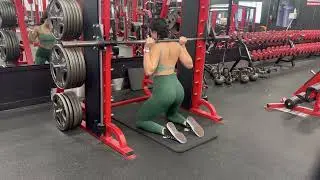 Smith Machine Kneeling Squat