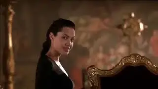 LARA CROFT: TOMB RAIDER (TRAILER