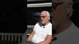 Glenn Hys&eacute;n ber&auml;ttar en rolig historia😂