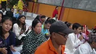 Om Namah Shivaya with YLTP participants (Hanuman mandir)