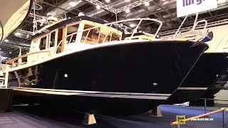 2018 Targa 32 Motor Boat - Walkaround - 2018 Boot Dusseldorf Boat Show