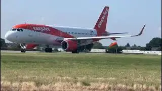 A320 taking off from egmc london Southend airport