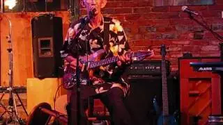 Funky Geezer  Plays Hey good lookin