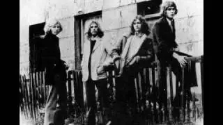 Wishbone Ash - Hole In My Heart