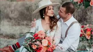 A Romantic Desert Boheme Wedding Inspiration at Ghost Ranch