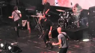 Evil Superstars - 1.000.000 Demons Can't Be Wrong (Le Guess Who Tivoli Utrecht 20/11/2015)