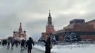 Hi Friends, in today's video, you will see Red Square and watch the video, like and comment