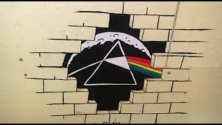I PAINTED PINK FLOYD ART ON MY WALL