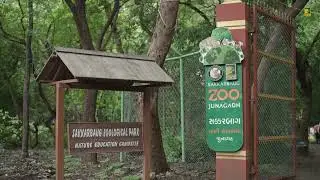 Scaly Secrets Revealed 🦎🧑&zwj;🔬 At Sakkarbaug Zoological Park's *World Lizard Day* celebration! 