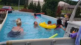 Pool Time 😁 Family Video(3)