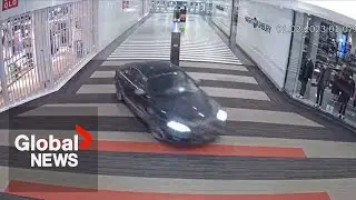Thieves drive Audi through GTA shopping mall in 