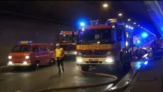Großfeuer im Engelbergtunnel (BAB 81) bei Leonberg - brennt LKW [MANV-Alarm]
