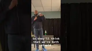 It&rsquo;s a joke 😏 Sunday Standup Clip 🎤 #standup #standupcomedy #standupcomedian #standupcomic