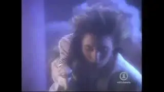 Fiona Fishigan - Living In A Boy's World