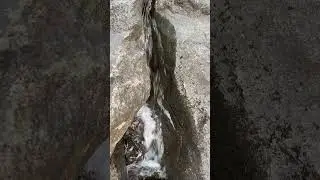 Echoes of Nature | Serene Water Stream in a Hidden Canyon 🌊🎧