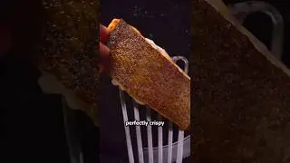 How Chefs Actually Cook Salmon Skin! #salmon #cookingtips #fishrecipe #salmonrecipes