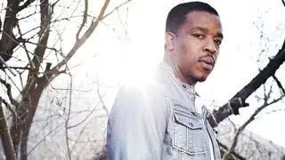 GRIMM star Russell Hornsby Impersonates Elvis, Cowardly Lion!