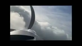 &ldquo;Surfeando las Nubes: Un Sue&ntilde;o Hecho Altura&rdquo;#aviation #shortvideo #flugschule 