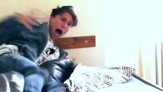 KILLERSPINNE ausgebrochen!! Typ hat SCHOCK seines LEBENS