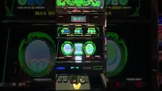 100 долларов за вращение в этом слоте Cash Machine с высоким лимитом! #lasvegas #gambling #slots